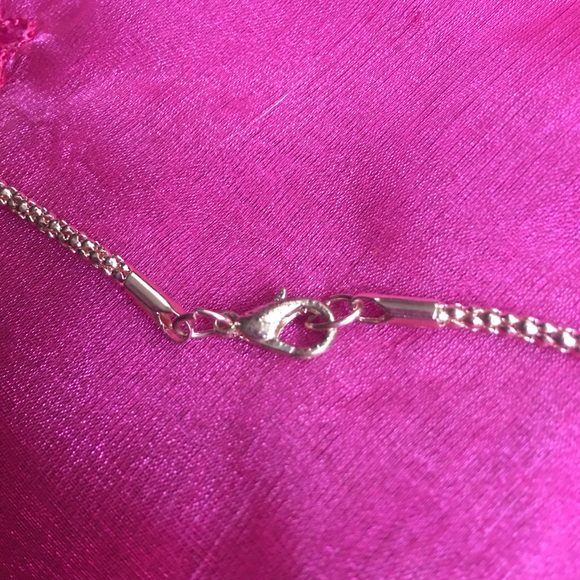 Fish Necklace - Picture 6 of 6